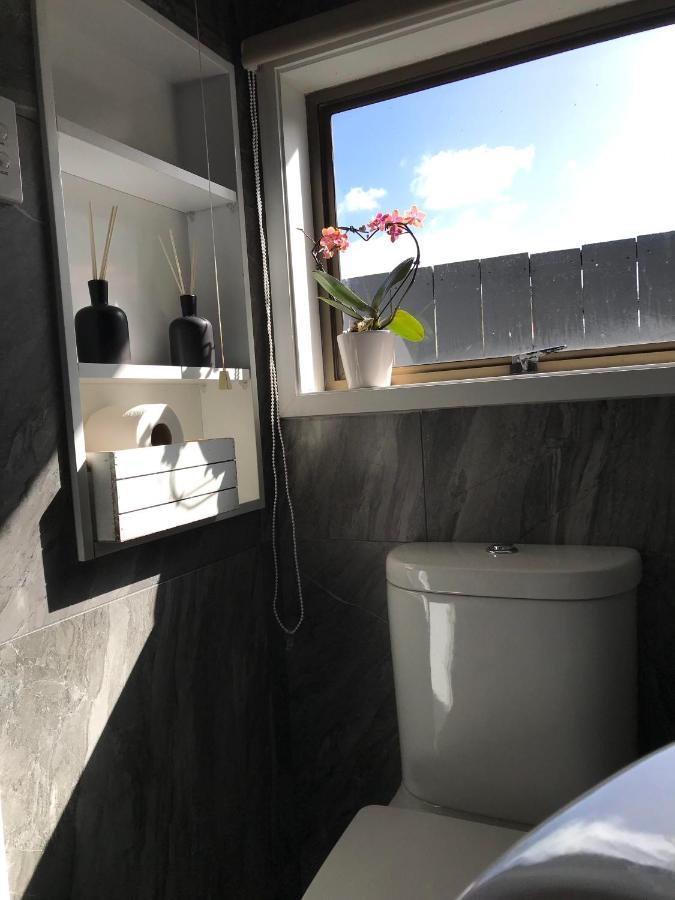 Hotel Onehunga Garden Tinyhouse With Parking à Auckland Extérieur photo